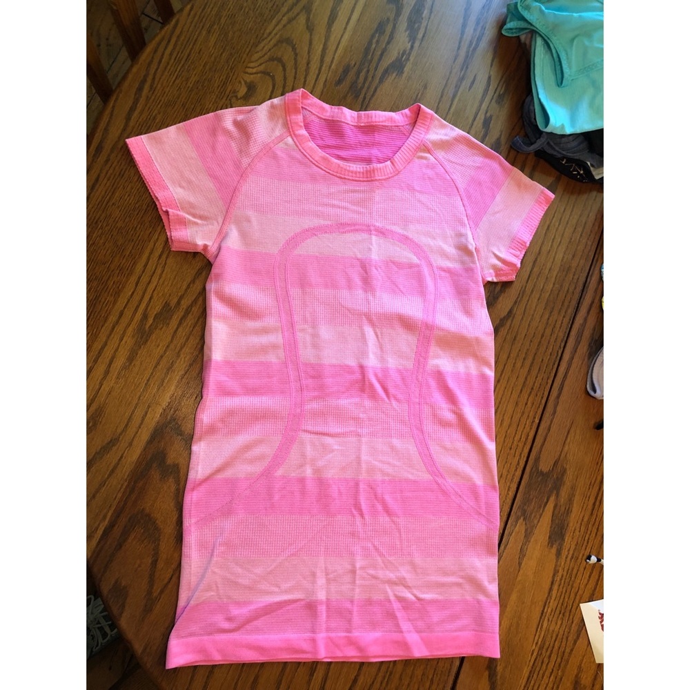 Swiftly Tech Short Sleeve Crew